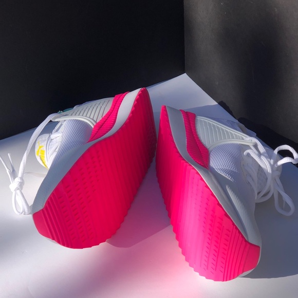 SALE💥💥💥PUMA Sneakers - Picture 9 of 10